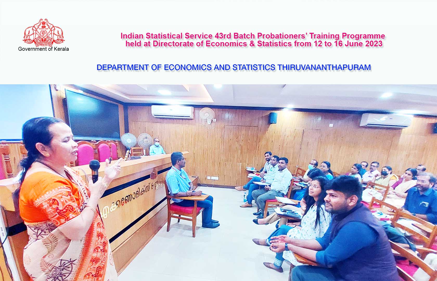 Smt. Sudharsa R, Joint Director delivering vote of thanks during the valedictory session