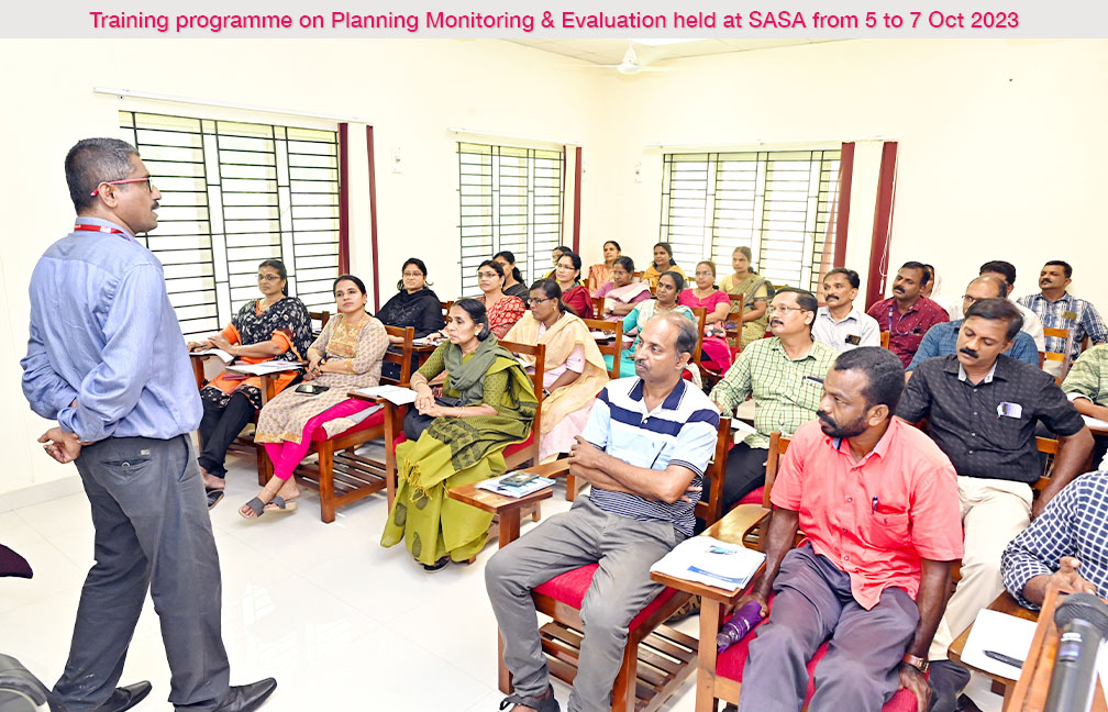 Director SASA Sri. Sreekumar B taking class on SDG during the training held at SASA from 5 to 7 Oct 2023