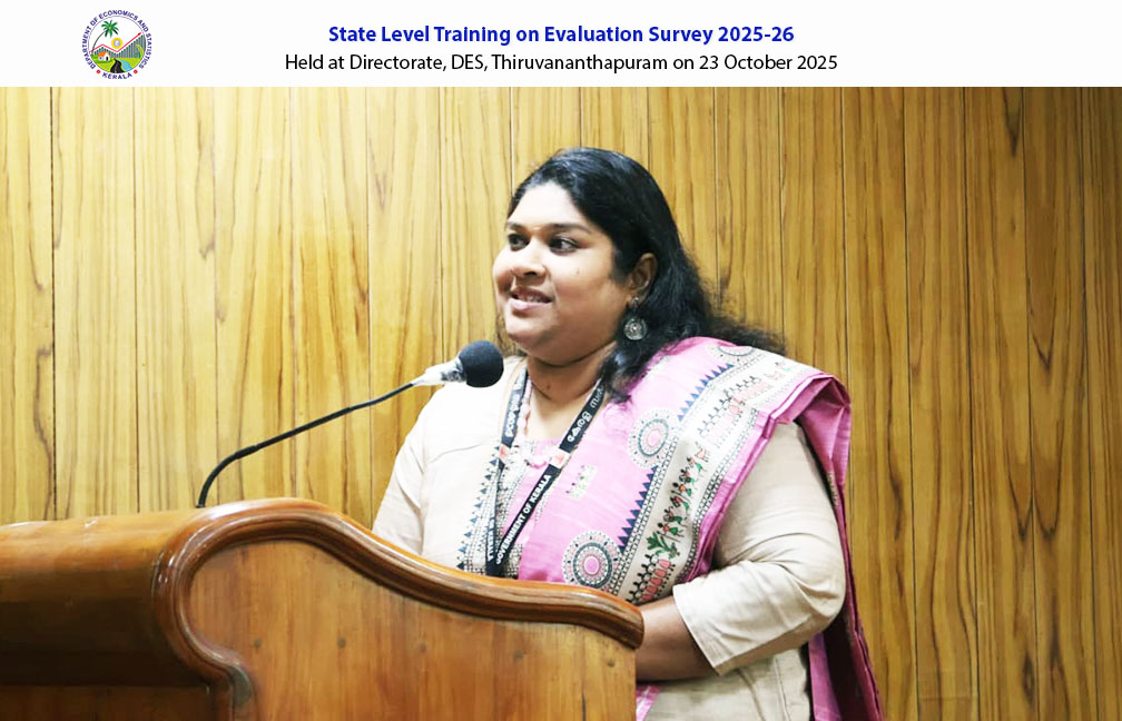 Refresher Training Programme on Evaluation Survey held at the Directorate on 23 Oct 2025. Felicitation by Smt. Yasmin L Rasheed, Commissioner KSLUB.